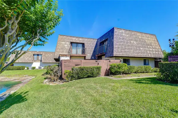15406 E Pond Woods Drive #15406, TAMPA, FL 33618