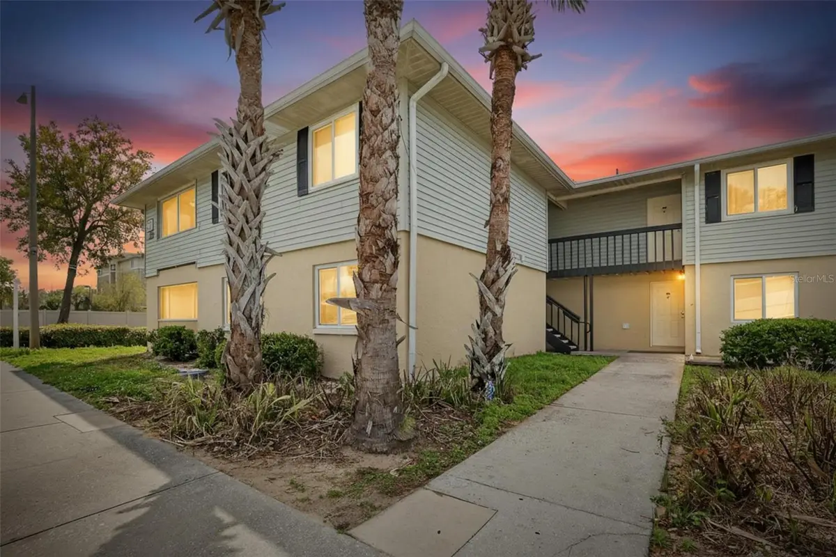 202 Red Maple Place #202, Brandon, FL 33510 - #1