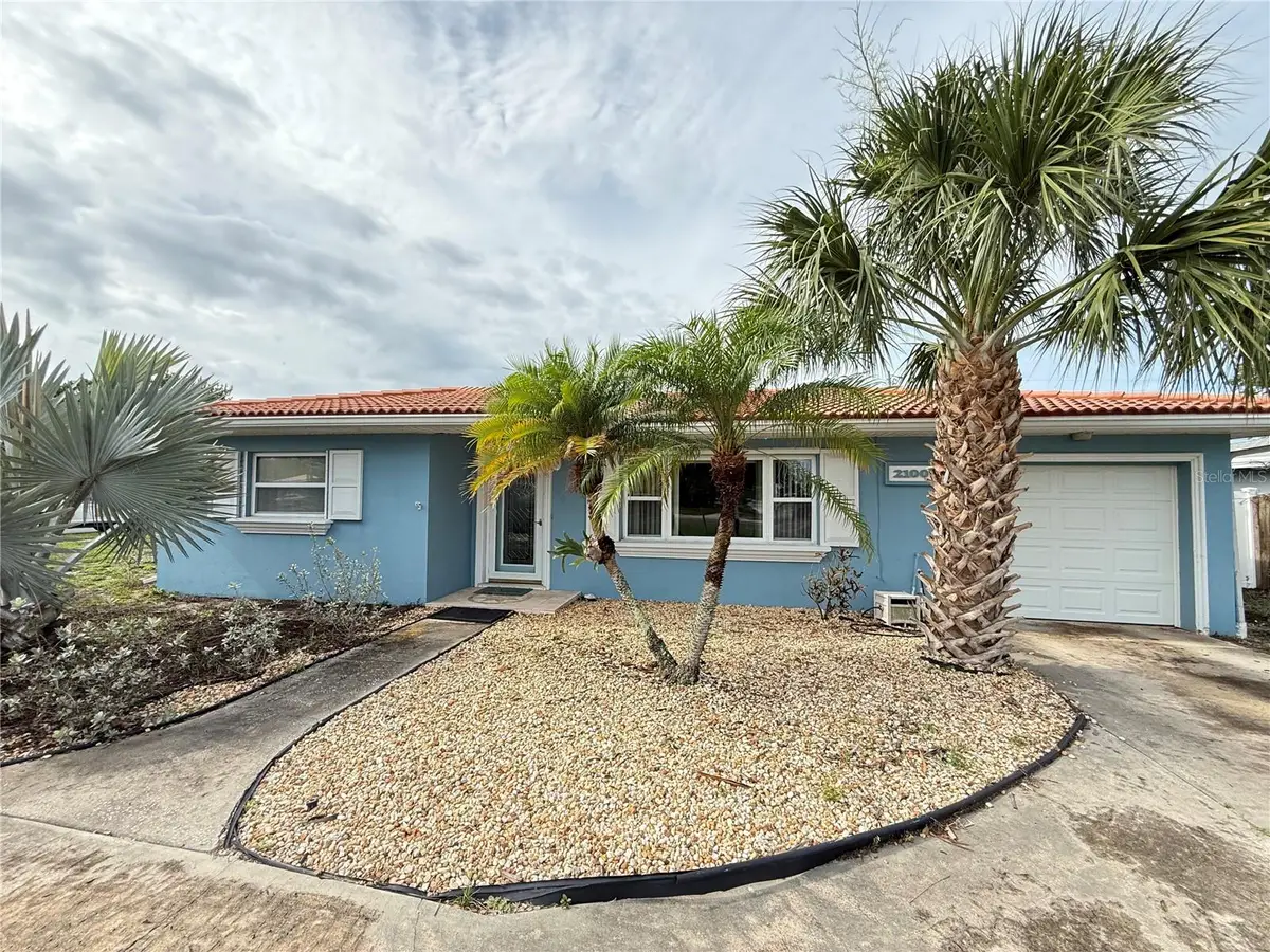 2100 8th Avenue Sw, Largo, FL 33770 - #1