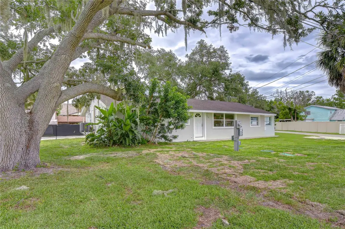 204 7th Street Sw, Ruskin, FL 33570 - #1