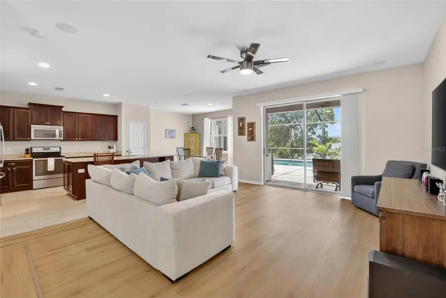 6207 Magnolia Park Blvd, Riverview, FL 33578 - #2
