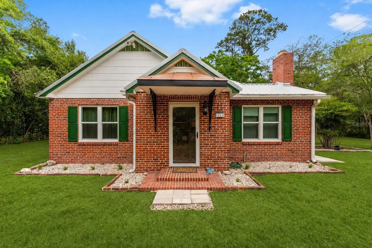 824 NE 9th Avenue, Gainesville, FL 32601 - #1