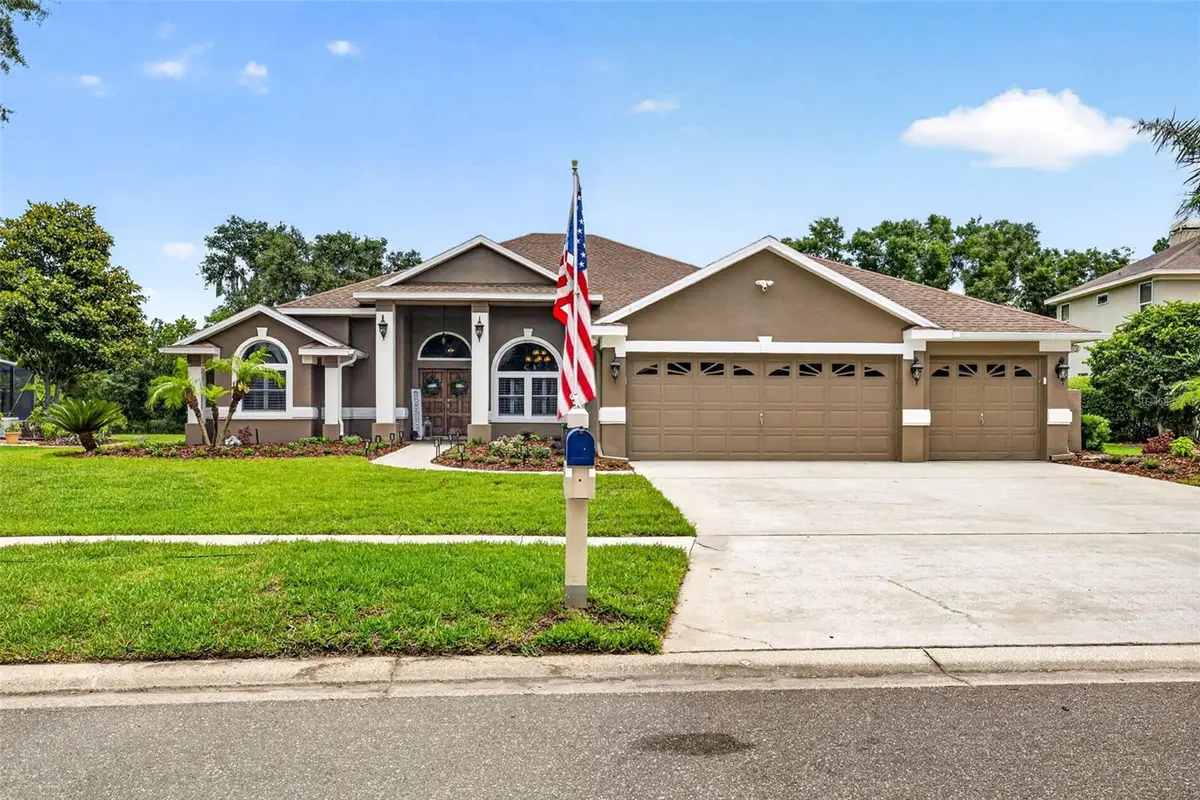 3904 S Nine Drive, Valrico, FL 33596 - #1