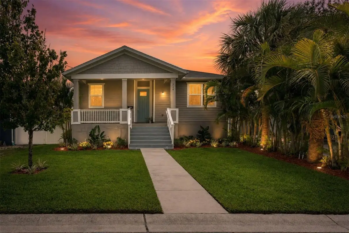 224 NE Jefferson Circle N, Saint Petersburg, FL 33702 - #1