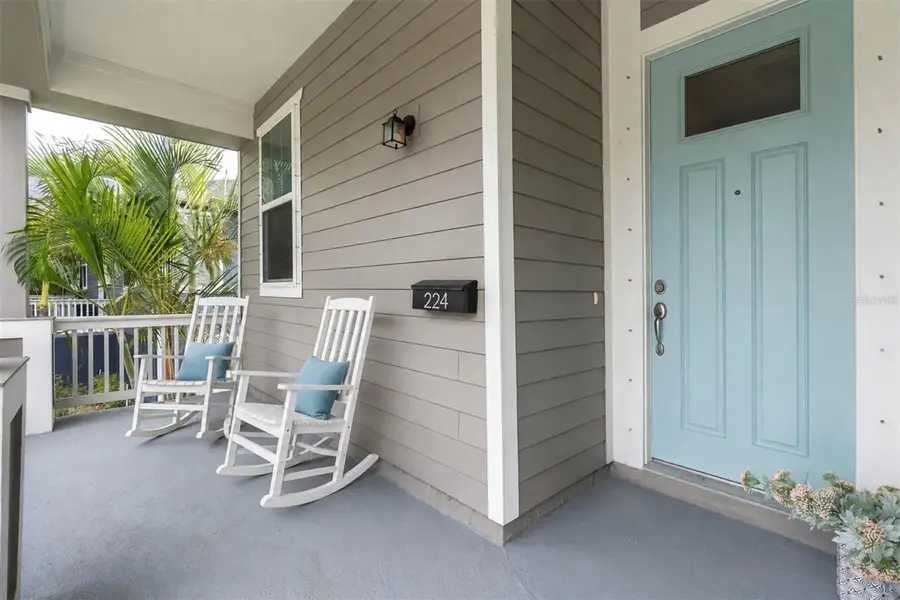 224 NE Jefferson Circle N, Saint Petersburg, FL 33702 - #3