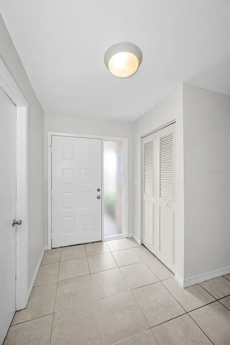 10050 62nd Avenue N, Saint Petersburg, FL 33708 - #3