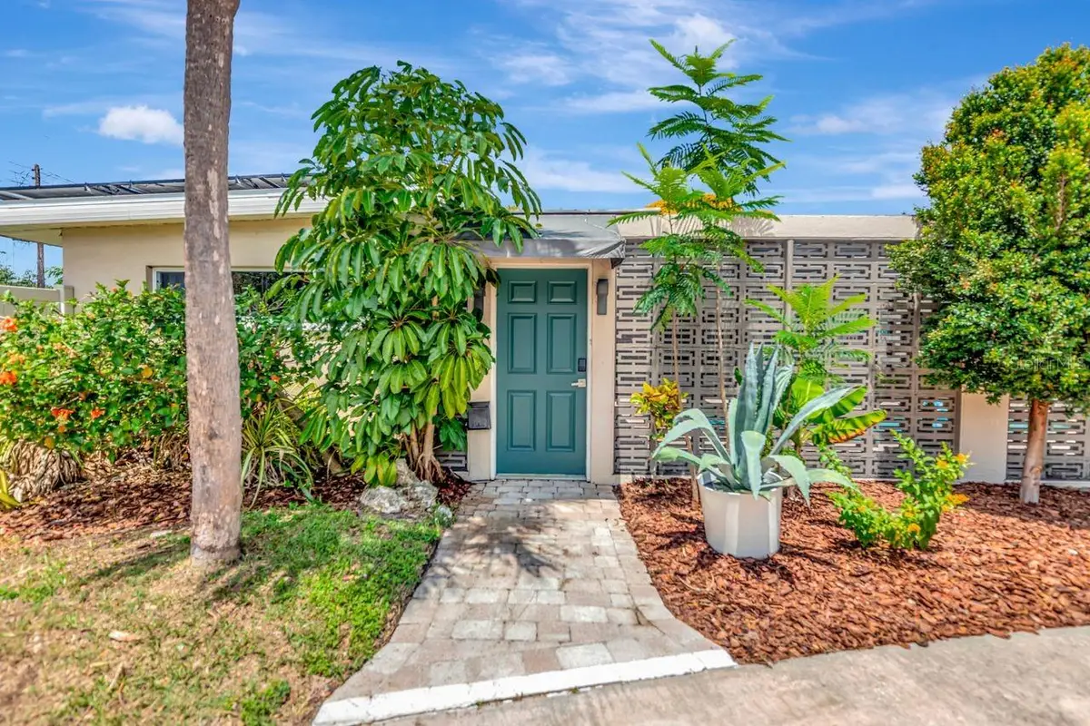 1950 45th Street N, Saint Petersburg, FL 33713 - #1