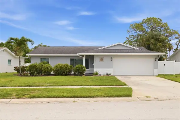 6085 Tanglewood Drive Ne, ST PETERSBURG, FL 33703