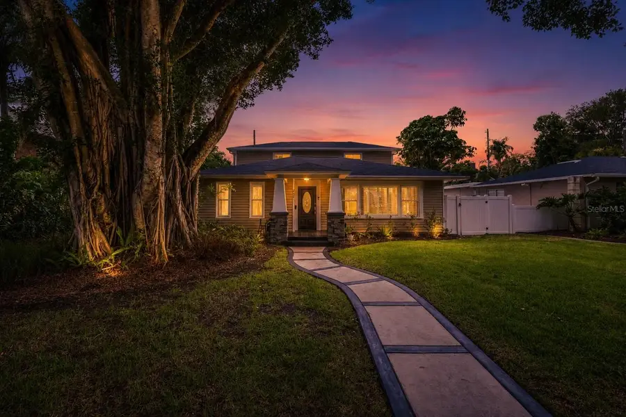 427 Villagrande Avenue S, Saint Petersburg, FL 33707 - #2
