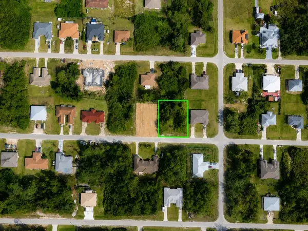 5204/5206 27th St Sw, LEHIGH ACRES, FL 33973