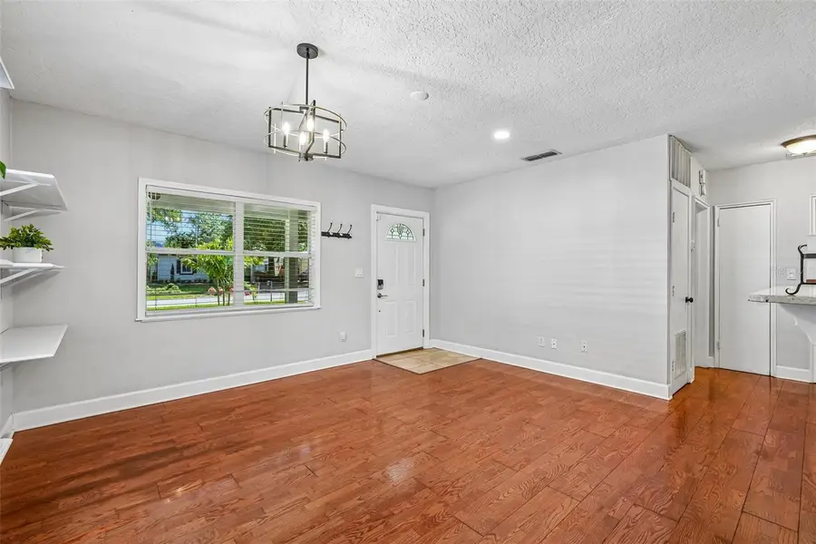 3924 W Bay View Avenue, Tampa, FL 33611 - #3