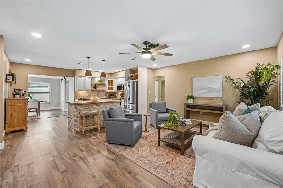 9725 48th Place N, Saint Petersburg, FL 33708 - #3