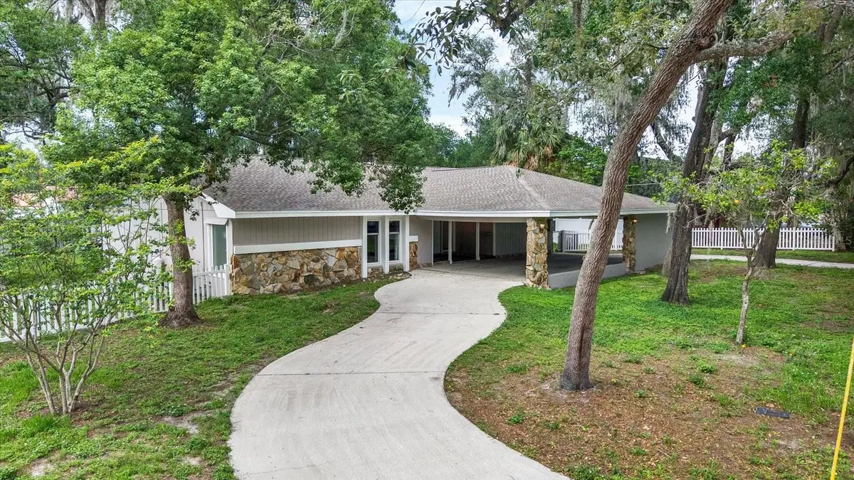 6906 Greenhill Place, Tampa, FL 33617 - #1