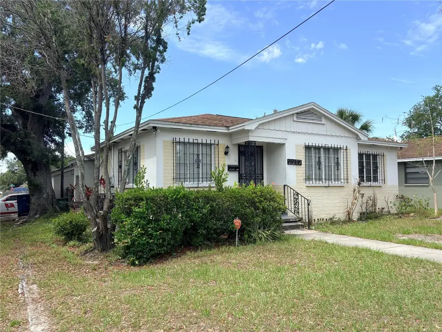 2217 Mallory Avenue, Tampa, FL 33605 - #2