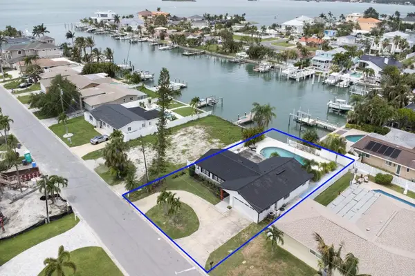 12125 6th Street E, TREASURE ISLAND, FL 33706