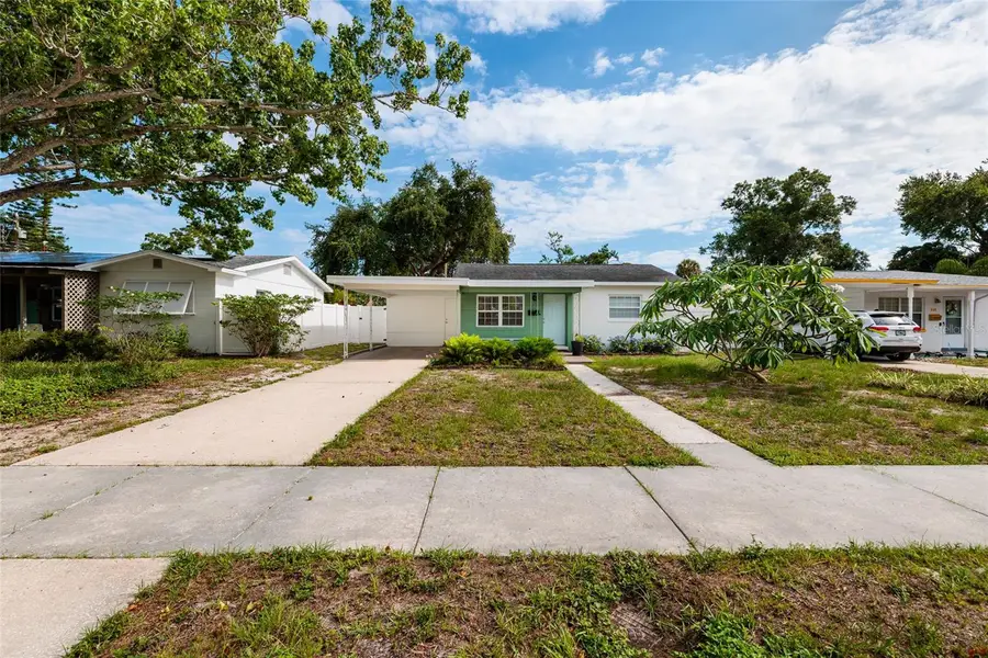 661 63rd Avenue S, Saint Petersburg, FL 33705 - #3