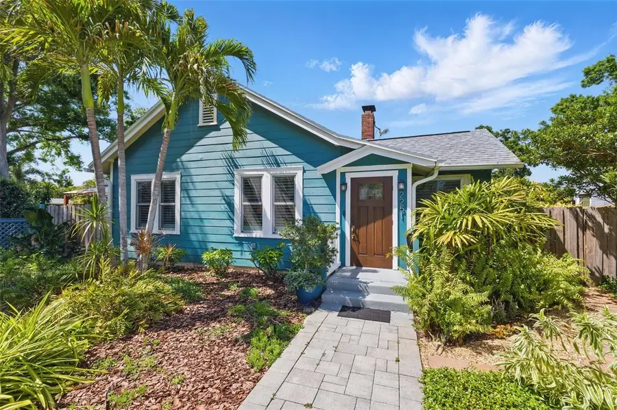 2251 8th Avenue N, Saint Petersburg, FL 33713 - #3