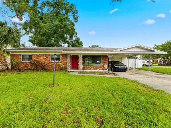 2109 W Erna Drive, TAMPA, FL 33603
