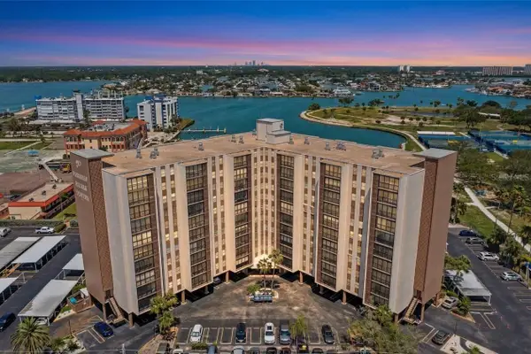 10355 Paradise Boulevard #512, TREASURE ISLAND, FL 33706