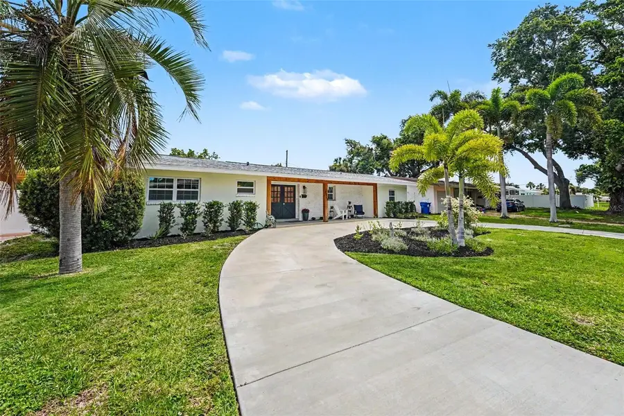 6825 11th Avenue N, Saint Petersburg, FL 33710 - #2