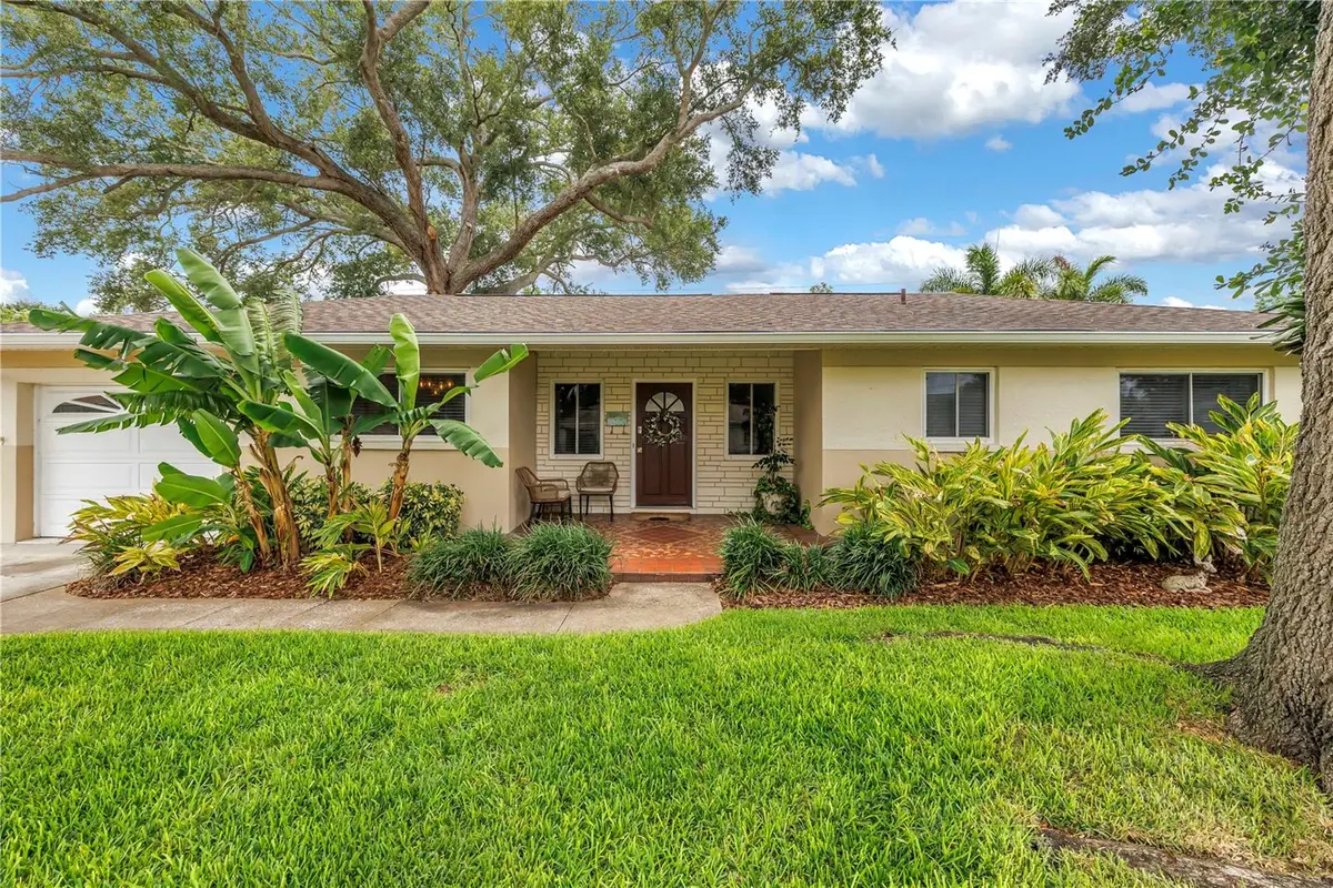 4201 27th Avenue N, Saint Petersburg, FL 33713 - #1