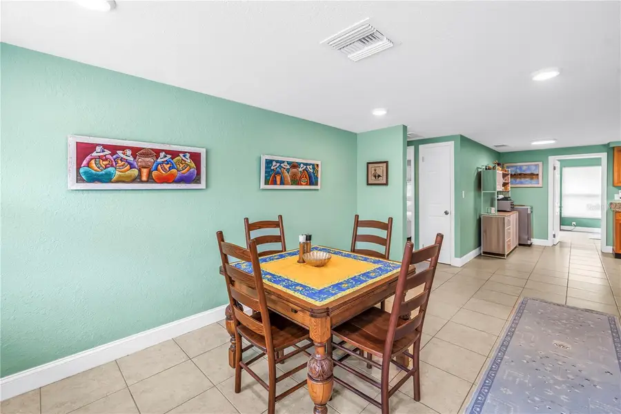 543 72nd Ave N, Saint Petersburg, FL 33702 - #3