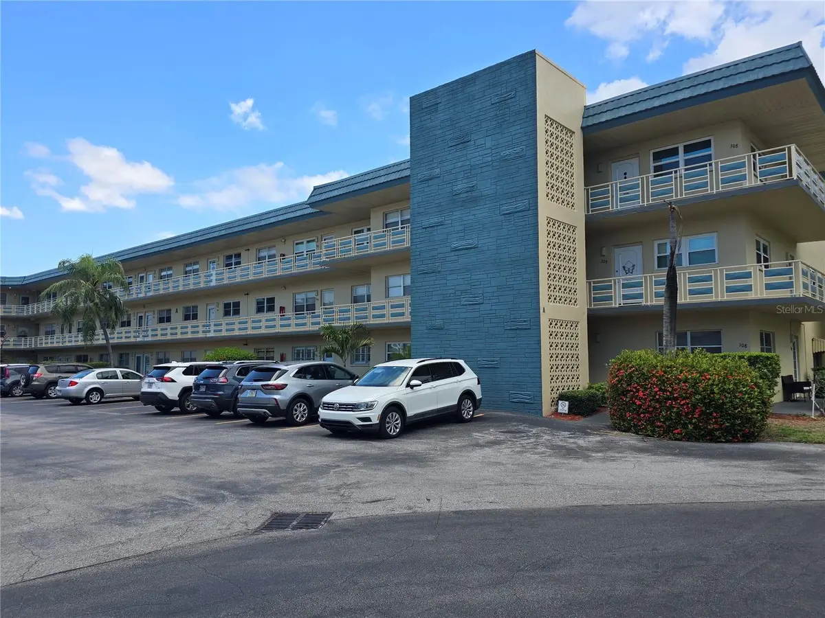 5750 80th Street N #A106, Saint Petersburg, FL 33709 - #1