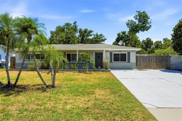 5586 30th Avenue N, ST PETERSBURG, FL 33710