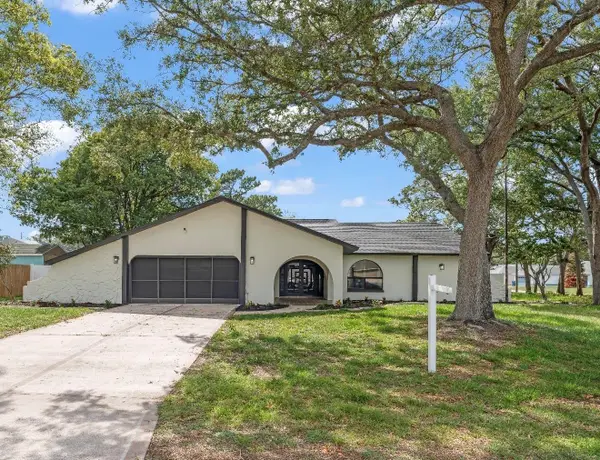 2051 Laredo Avenue, SPRING HILL, FL 34608