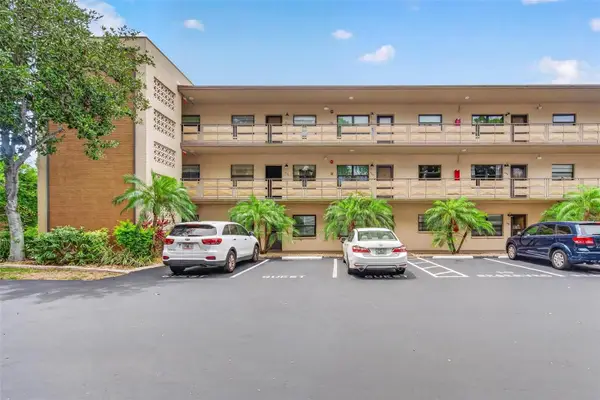 5975 Terrace Park Drive N #311, ST PETERSBURG, FL 33709