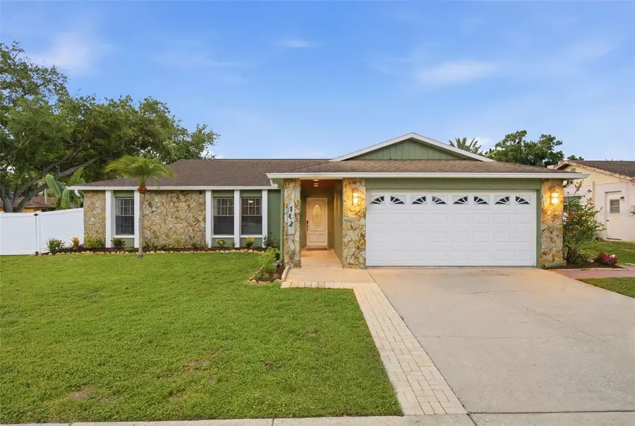102 Peacock Circle, Safety Harbor, FL 34695 - #3