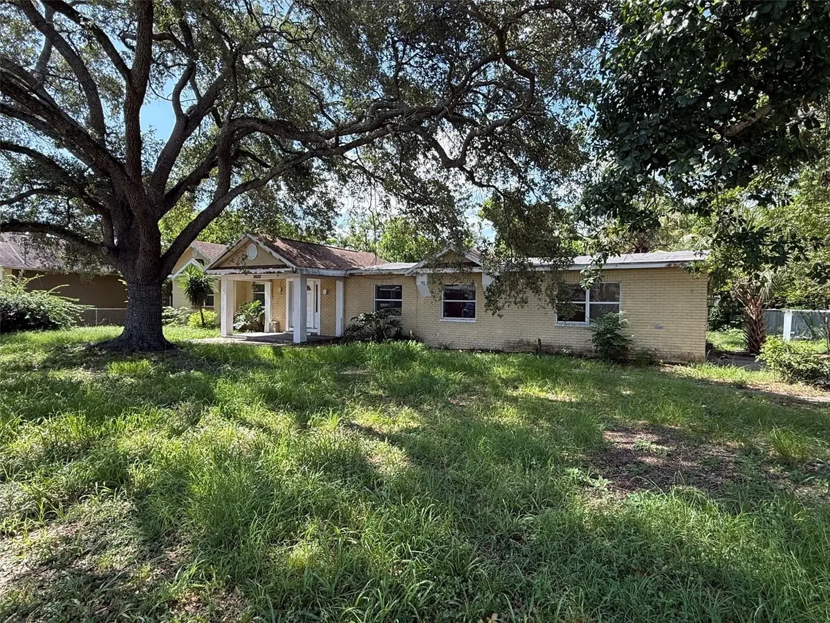 2522 Lake Ellen Ln, Tampa, FL 33618 - #1