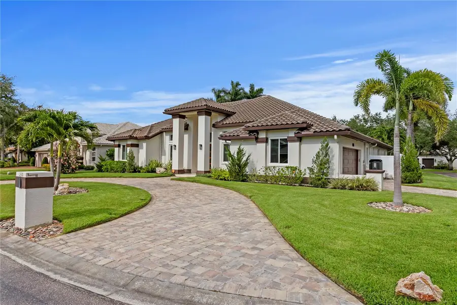1230 Darlington Oak Circle Ne, Saint Petersburg, FL 33703 - #2