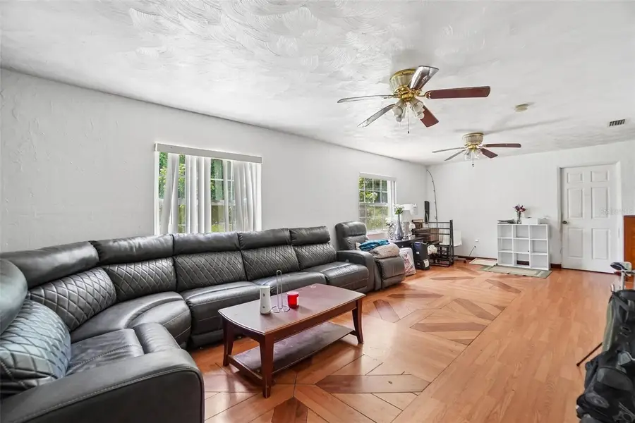 3211 30th Street N, Saint Petersburg, FL 33713 - #3