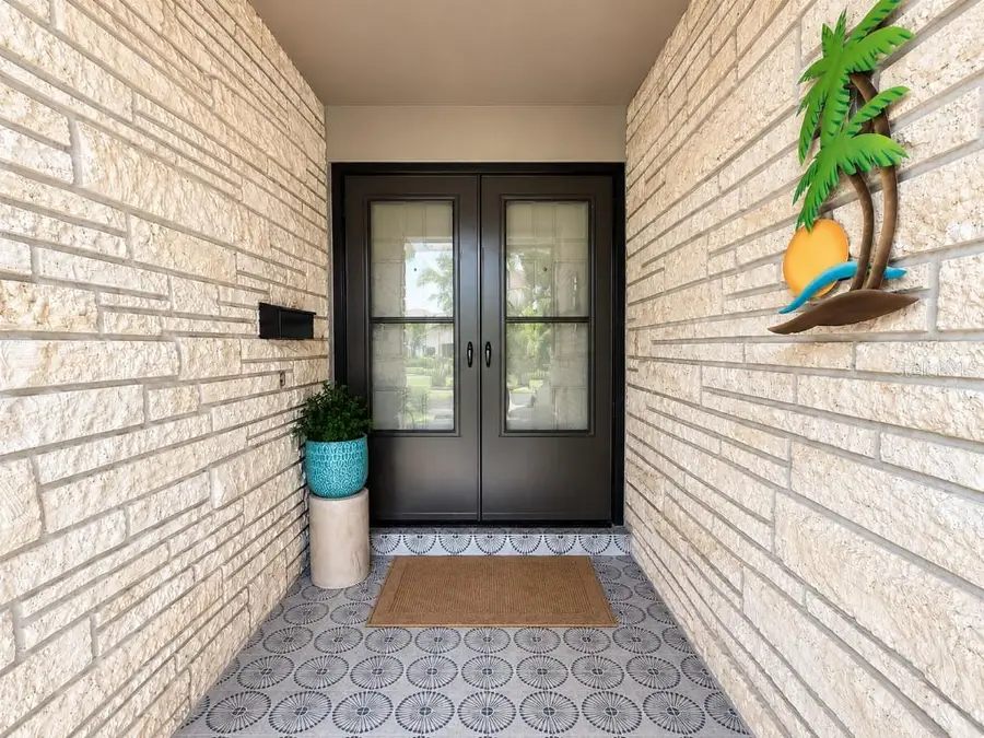 8408 Boulder Place, Tampa, FL 33615 - #2