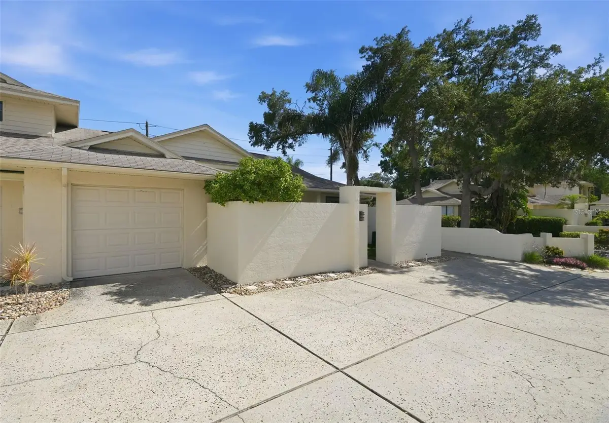 124 Colony South Drive, Tarpon Springs, FL 34689 - #1