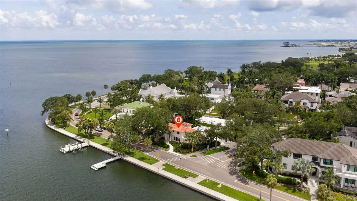 1846 Coffee Pot Boulevard Ne, Saint Petersburg, FL 33704 - #1