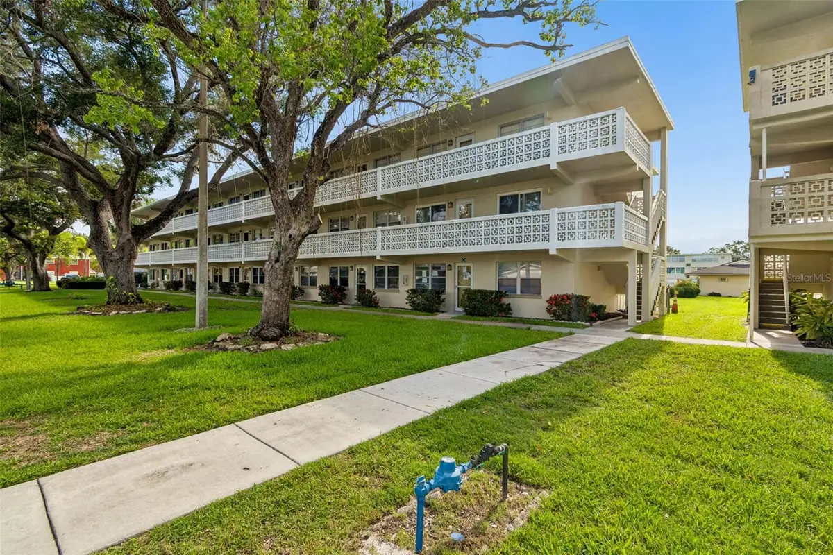 8101 11th Street N #125, Saint Petersburg, FL 33702 - #1