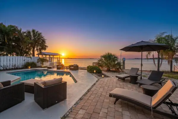 1854 Venetian Point Drive, CLEARWATER, FL 33755