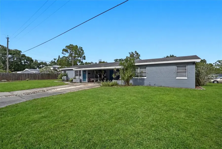 7301 8th Street N, Saint Petersburg, FL 33702 - #2