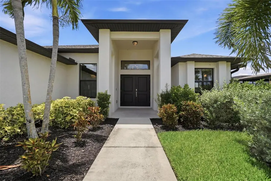 206 NE 21st Avenue, Cape Coral, FL 33909 - #3