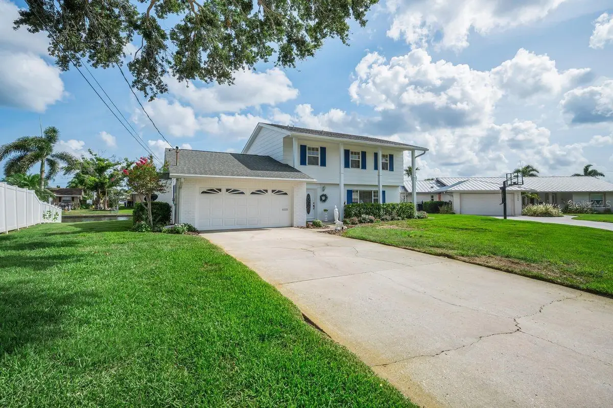 1310 41st Avenue Ne, Saint Petersburg, FL 33703 - #1