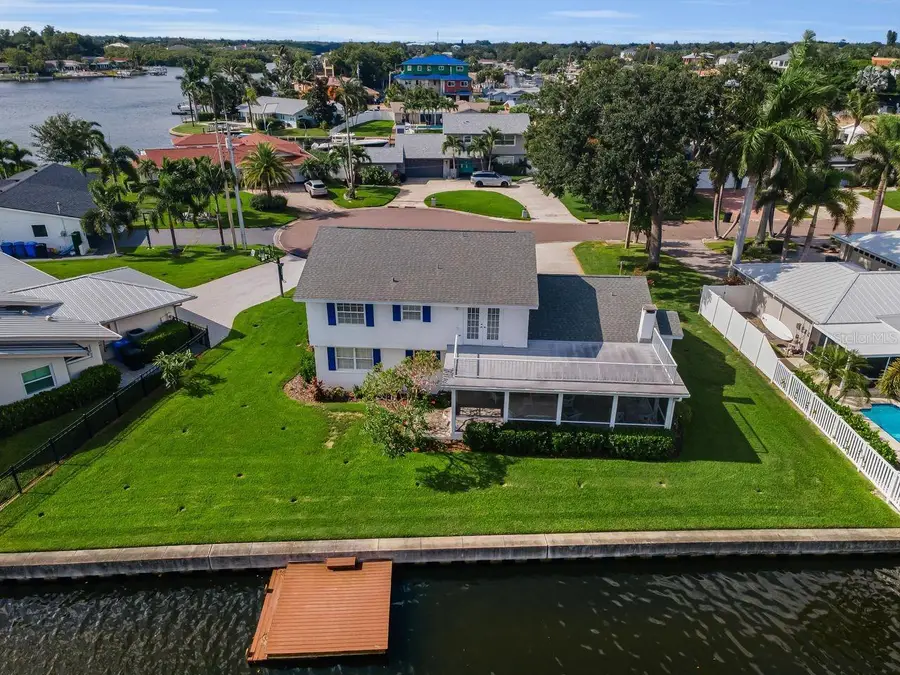1310 41st Avenue Ne, Saint Petersburg, FL 33703 - #2