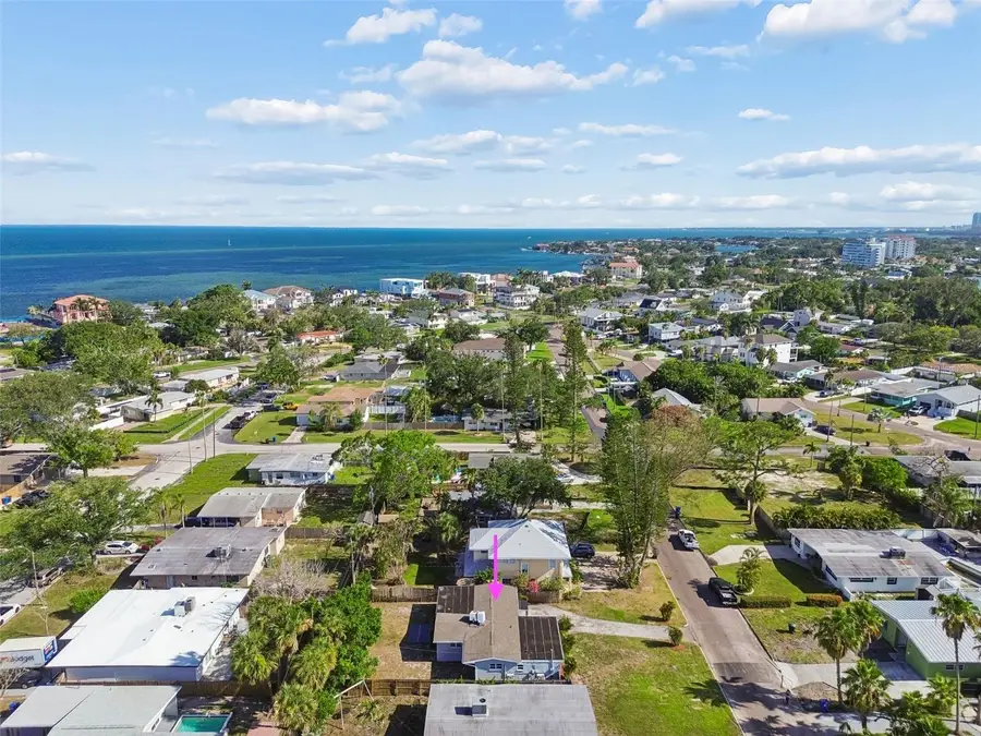 3927 Huntington Street Ne, Saint Petersburg, FL 33703 - #3