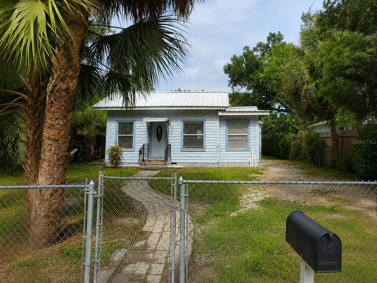8211 N 10th Street, Tampa, FL 33604 - #1