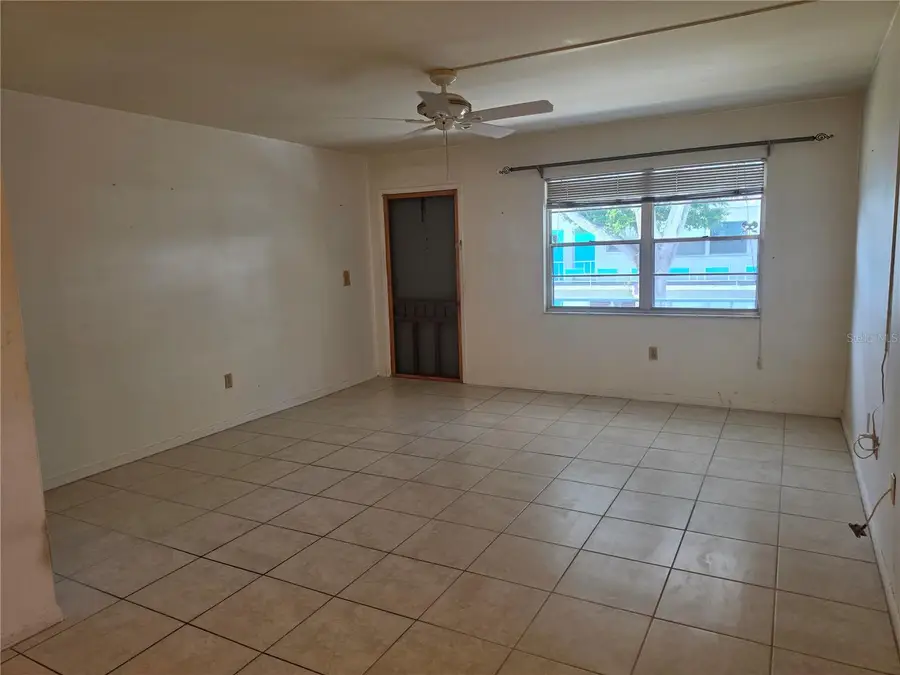 5850 21st Street N #15, Saint Petersburg, FL 33714 - #3