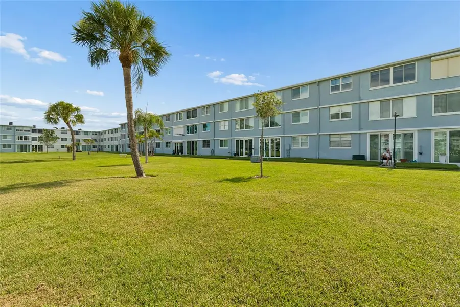 4715 Bay Street Ne #223, Saint Petersburg, FL 33703 - #3