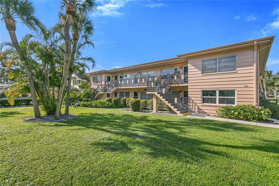 216 36th Avenue N #202B, Saint Petersburg, FL 33704 - #2