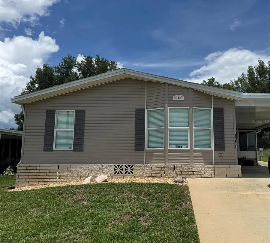 37437 Gill Avenue, Zephyrhills, FL 33541 - #2