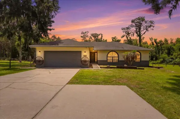 8636 Oakwood Drive, LAKELAND, FL 33810
